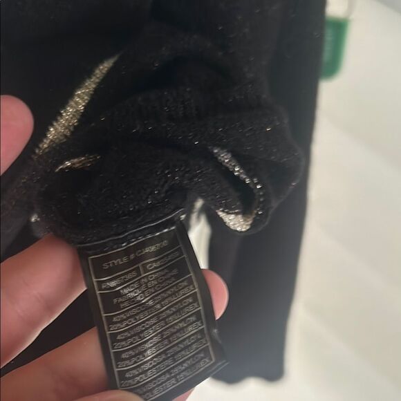 Cupcakes & Cashmere Black and White Turtleneck Sweater   E - Picture 5 of 6